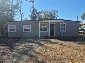 10473 Pinehurst Dr in Jacksonville, FL - Building Photo