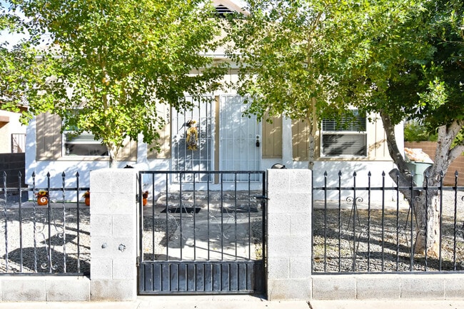 property at 585 S 2nd Ave