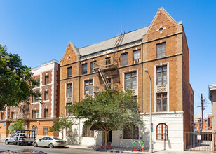 Astor Apartments in Los Angeles, CA - Building Photo - Building Photo