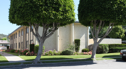 Garden Glen Apartments in Glendora, CA - Building Photo - Building Photo