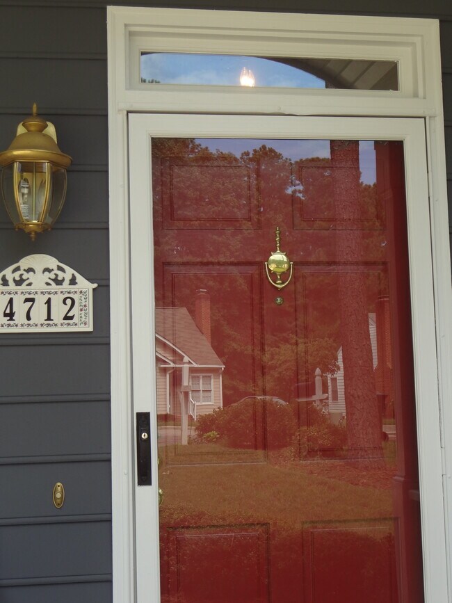 4712 Worthington Ln in Raleigh, NC - Building Photo - Building Photo