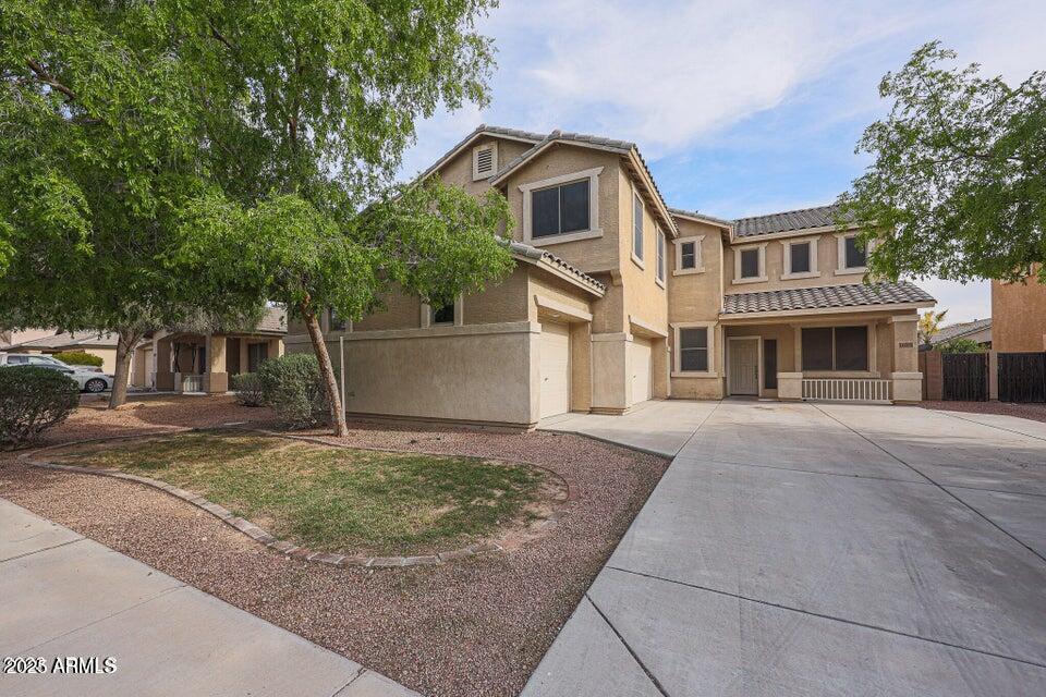 16205 W Gibson Ln in Goodyear, AZ - Building Photo