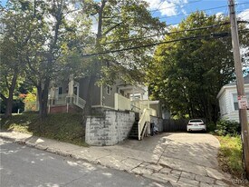 4 Pleasant St in Cortland, NY - Building Photo