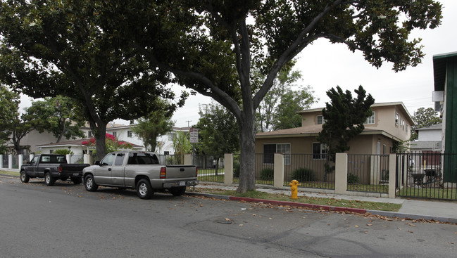 318 N Rose St in Anaheim, CA - Building Photo - Building Photo