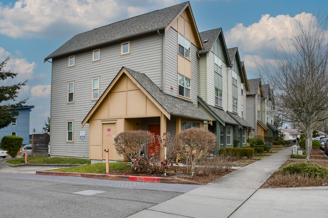 Glennwood Townhomes in Renton, WA - Building Photo