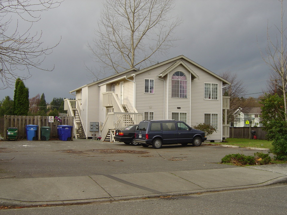 5691 Eagle Pky in Ferndale, WA - Foto de edificio