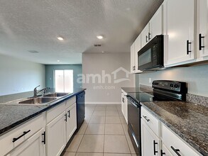 10416 Flathead Dr in Parrish, FL - Building Photo - Building Photo