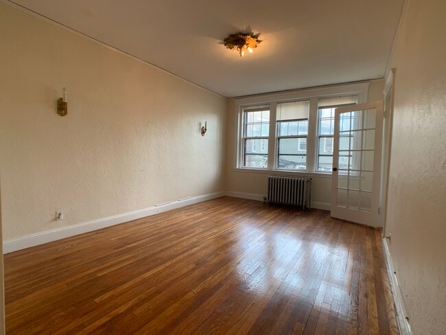 1945 Commonwealth Ave, Unit 25