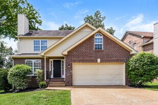5525 Craftwood Dr in Nashville, TN - Building Photo