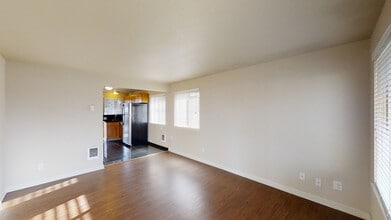 318 120th St S in Parkland, WA - Building Photo - Building Photo