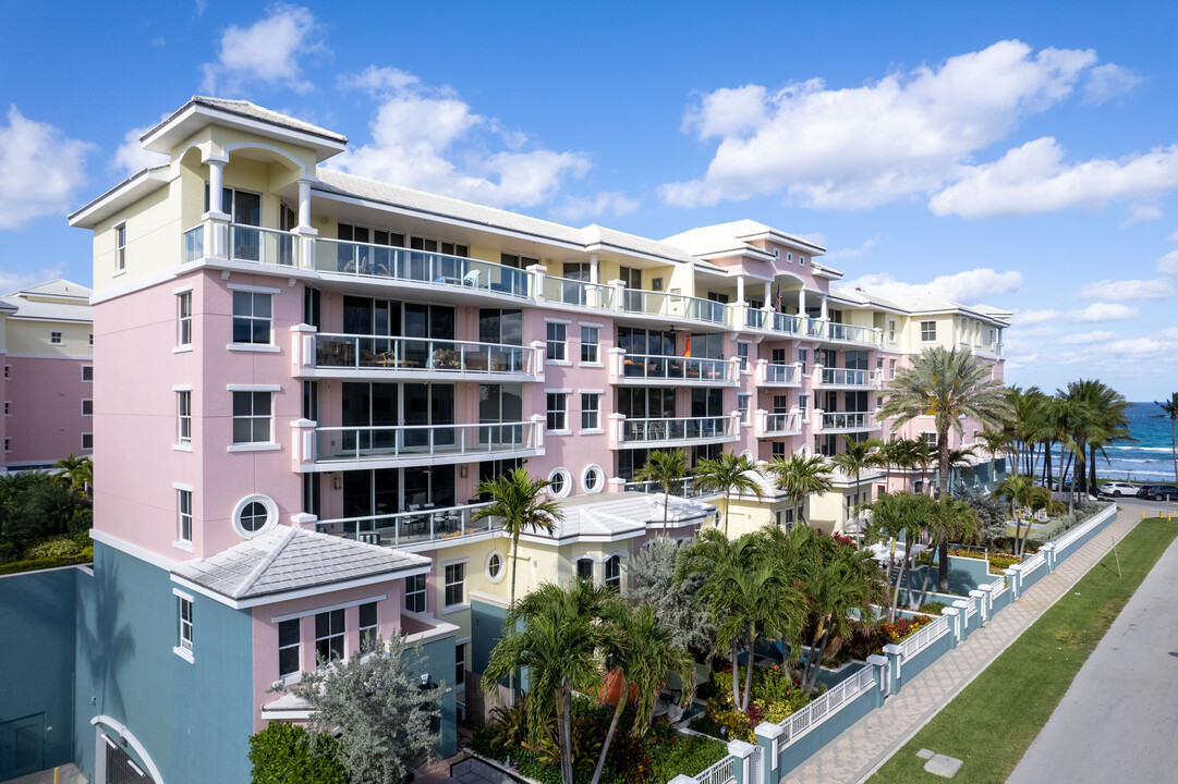 Ocean Plaza on Deerfield Beach in Deerfield Beach, FL - Building Photo