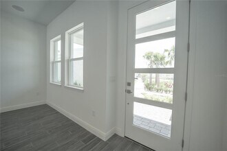 9856 Sharpless Aly in Orlando, FL - Building Photo - Building Photo