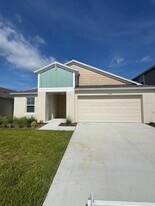 1049 Foreshore Ln in Haines City, FL - Building Photo