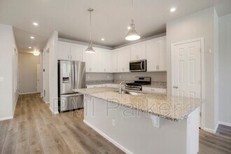 8274 S Trails Edge Ct in Centennial, CO - Building Photo - Building Photo