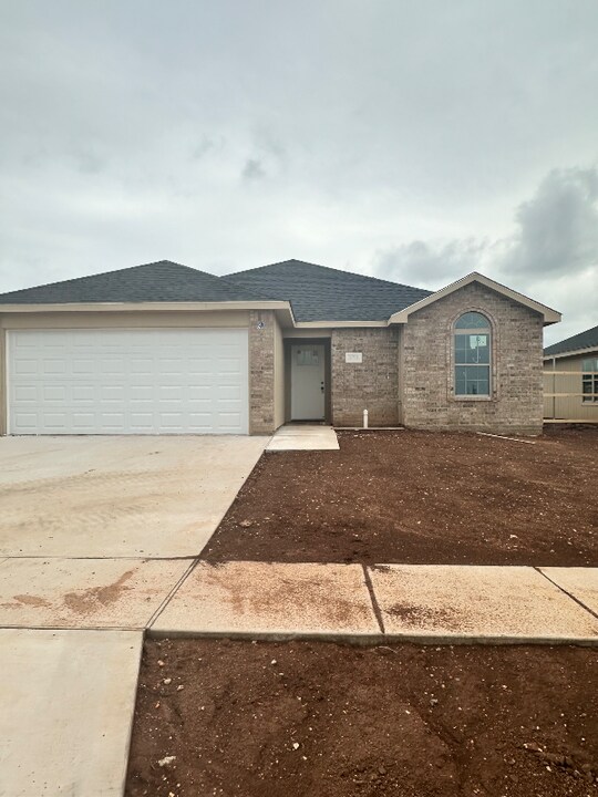 173 Showdown in Abilene, TX - Building Photo