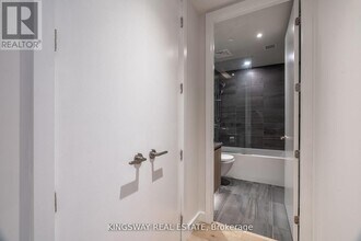 81 Wellesley St E in Toronto, ON - Building Photo - Building Photo