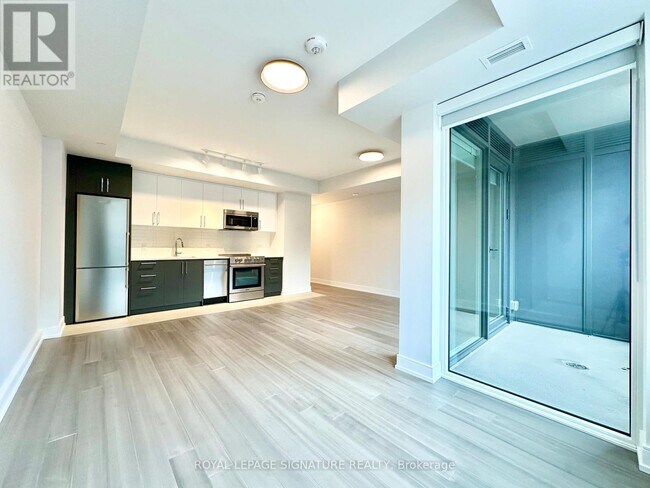 property at 664 Spadina Ave.