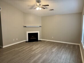 110 Wedgewood Walk in Griffin, GA - Building Photo - Building Photo