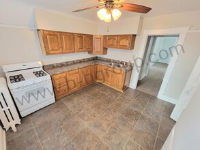 821 48th St in Kenosha, WI - Building Photo - Building Photo