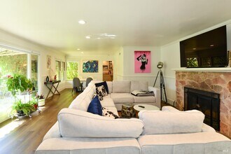 4 Ramona Ave in Napa, CA - Building Photo - Building Photo