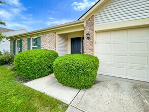 4525 Golden Hinde Way in Noblesville, IN - Building Photo - Building Photo