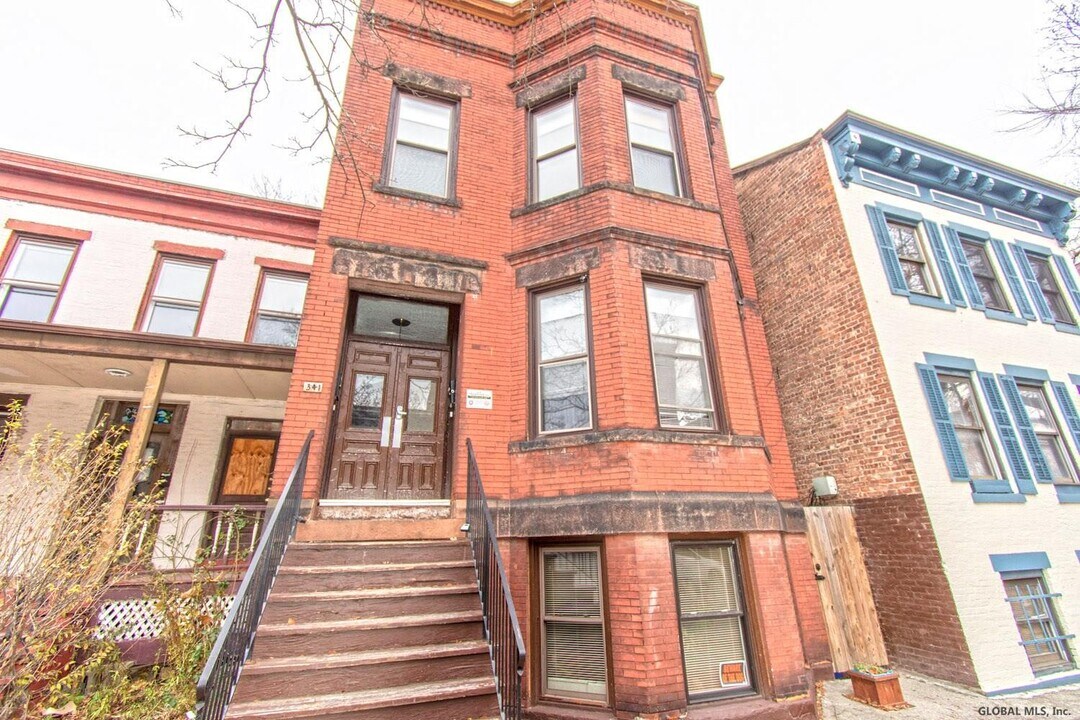 341 Madison Ave-Unit -2nd Fl in Albany, NY - Building Photo