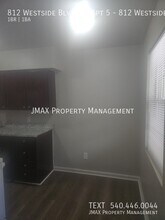 812 Westside Blvd NW in Roanoke, VA - Building Photo - Building Photo