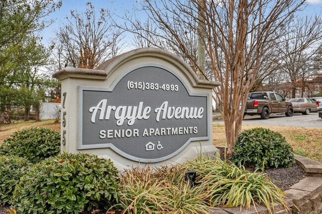 Argyle Avenue Apartments in Nashville, TN - Foto de edificio - Building Photo