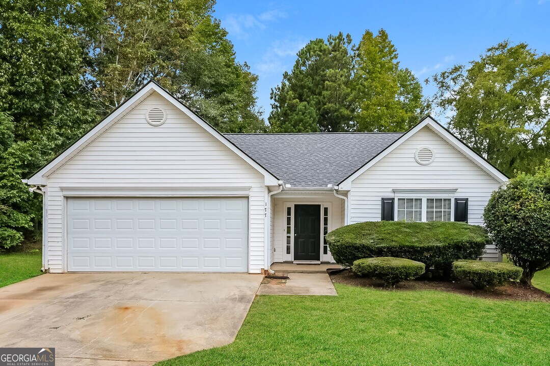 177 Goldleaf Dr in Hampton, GA - Building Photo