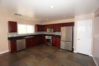 920 S Vista Overlook Dr in Tucson, AZ - Building Photo - Building Photo