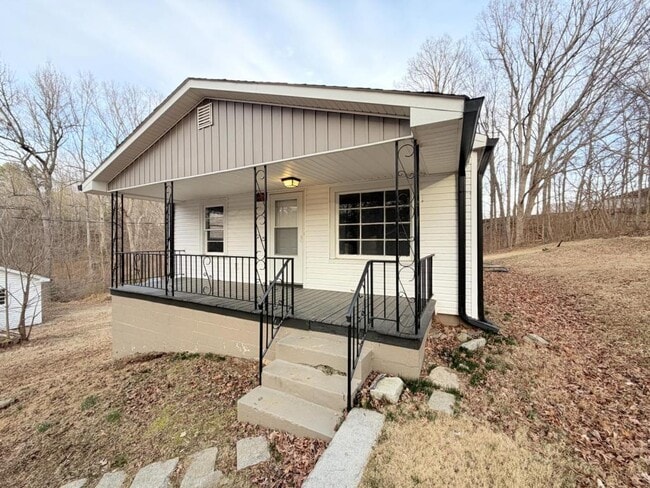 1233 Dixie Pl in High Point, NC - Building Photo - Building Photo