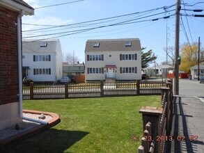 85 Calumet St, Unit #B in Revere, MA - Building Photo - Building Photo