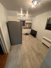 14 Sunnyside Dr in Yonkers, NY - Building Photo - Building Photo