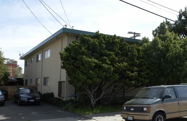 20639 Congress Way in Castro Valley, CA - Foto de edificio - Building Photo