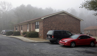 Vista West Apartment Homes in Greenville, SC - Foto de edificio - Building Photo