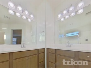 30094 W Clarendon Ave in Buckeye, AZ - Building Photo - Building Photo