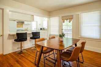 45 N Meridith Ave in Pasadena, CA - Building Photo - Building Photo