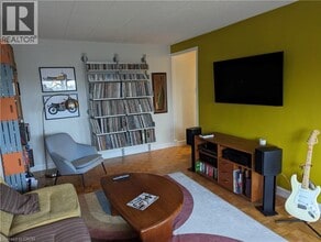 14 Norris Pl in St Catharines, ON - Building Photo - Building Photo