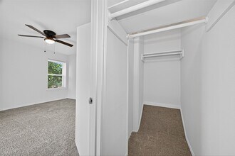 830 Threadneedle St in Houston, TX - Building Photo - Building Photo