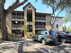 951 Salt Pond Pl in Altamonte Springs, FL - Building Photo