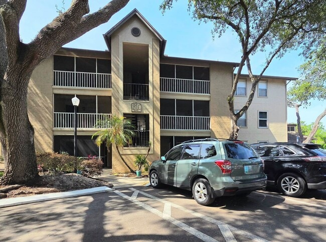 property at 951 Salt Pond Pl