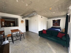 455 NE 25th St in Miami, FL - Building Photo - Building Photo