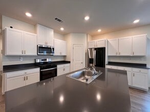 1018 Brierwood Ln in Fernley, NV - Building Photo - Building Photo