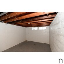 12328 Grannis Rd in Garfield Heights, OH - Building Photo - Building Photo