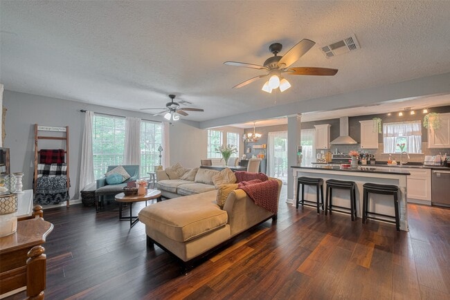 property at 5514 Avenue M