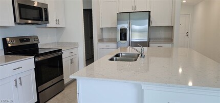 20291 Caroline Crk Pl in Lehigh Acres, FL - Building Photo - Building Photo