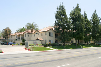 Casa Bernardo in San Diego, CA - Foto de edificio - Building Photo