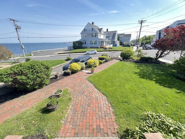 141 Grovers Ave in Winthrop, MA - Building Photo - Building Photo