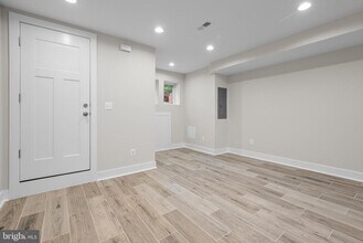 20 T St NW in Washington, DC - Building Photo - Building Photo