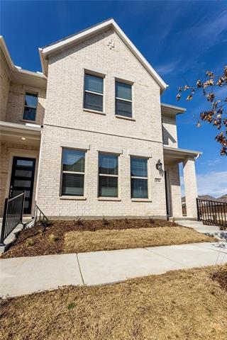 property at 4704 Corriente Vista Ln